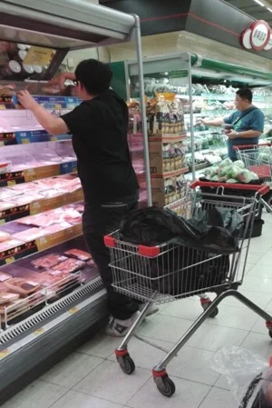Foodwaste_throwaway.jpg